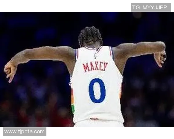 马克西首场比赛狂砍40分埃奇库姆惊叹他的表现实在太疯狂了