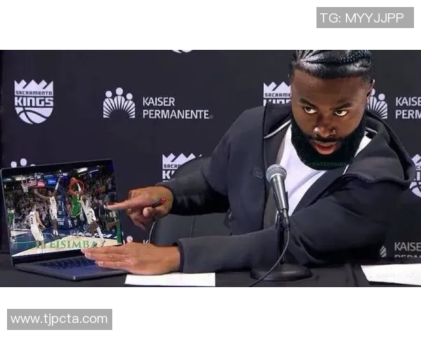 布朗怒批裁判判罚不公罚球差距悬殊引发不满情绪